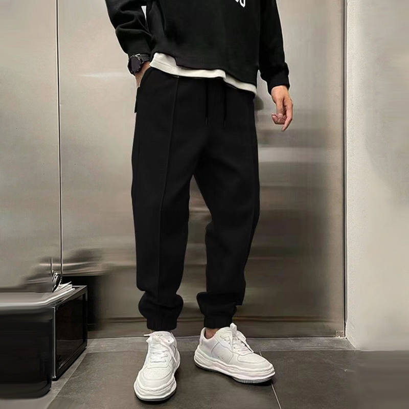 Comfortabele Losse Sportbroek voor Heren van Warm Polyester met Elastische Taille en Functionele Zakken 5