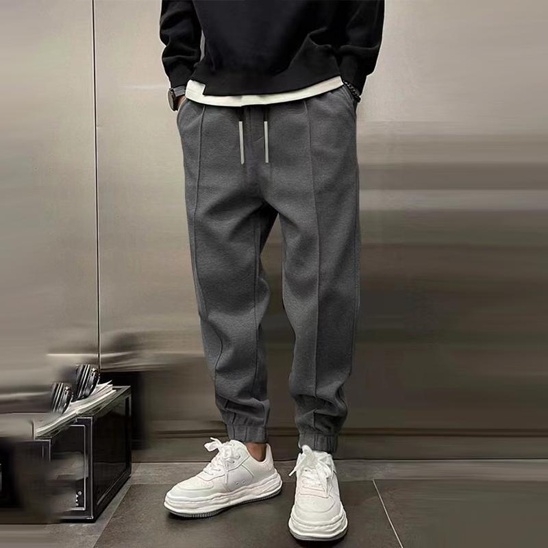 Comfortabele Losse Sportbroek voor Heren van Warm Polyester met Elastische Taille en Functionele Zakken 7