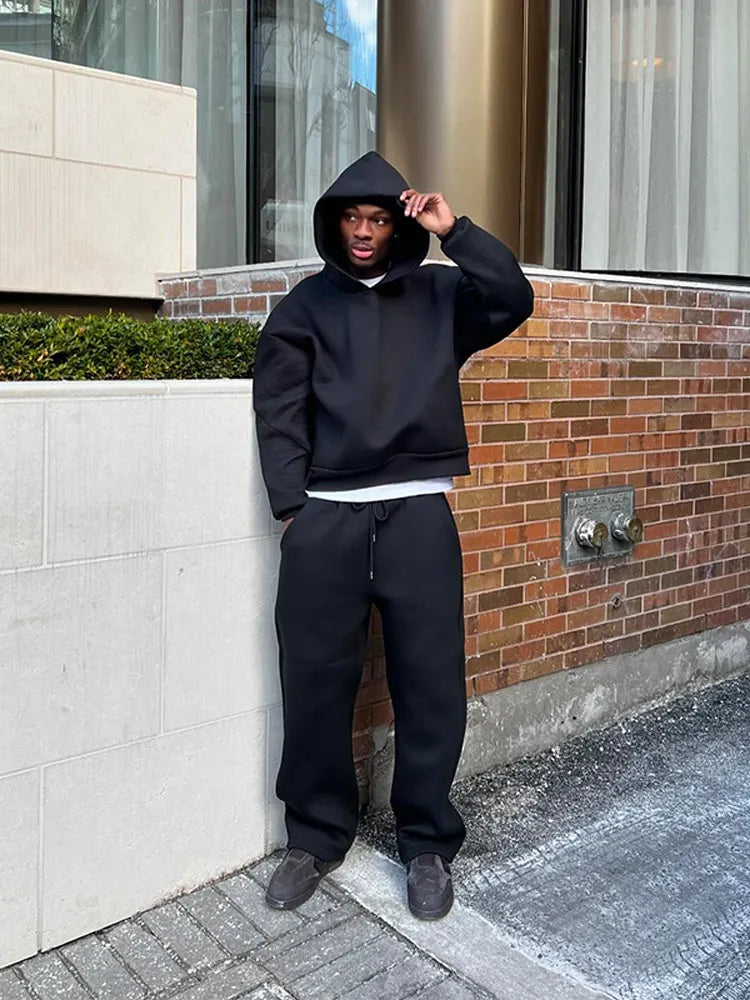 Bastian | Men's Oversized Tracksuit Set with Hood and Elastic Drawstring Pants for Autumn and Winter-1